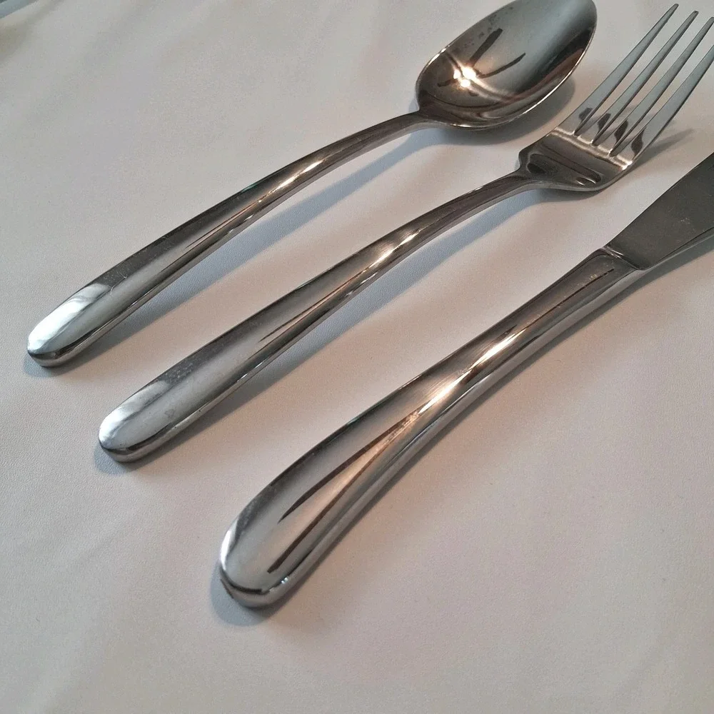 Towle‎ Living Collection Flatware Set 10 Piece 18/0 Stainless Steel Dining